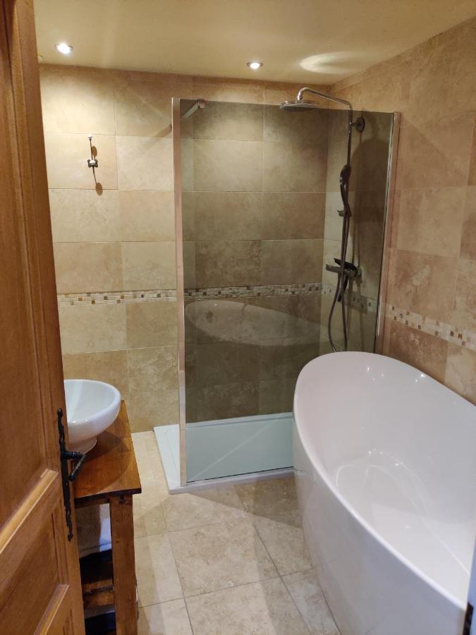 Spacious Ski Chalet In Traditional French Village, Sleeps 8, Four Star With Fibre Broadband 아봉당스 외부 사진